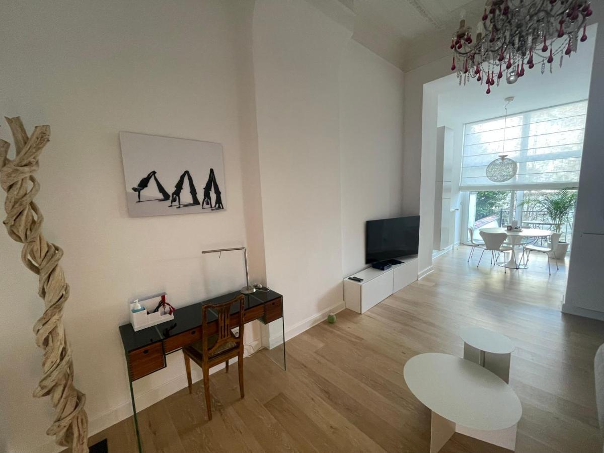 Lejlighed In Trendy Chatelain Center Area Little Garden Internet Wifi *