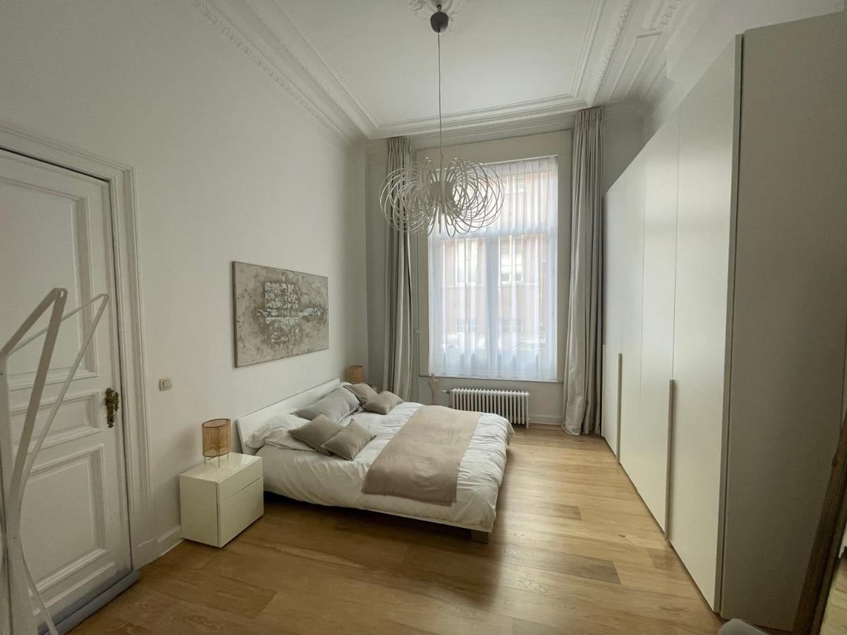 In Trendy Chatelain Center Area Little Garden Internet Wifi Lejlighed Bruxelles